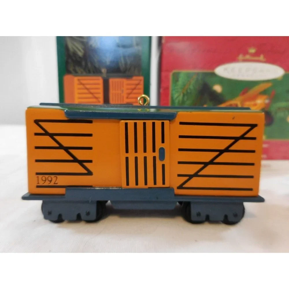Hallmark Keepsake Ornament 1930 Custom Biplane Kiddie‎ Car Classics 2001 + Stock